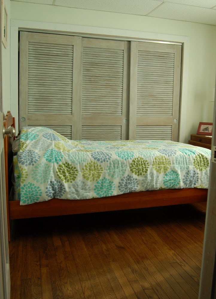 Bright and Spacious Cape House with Central Air Wellfleet Vrbo