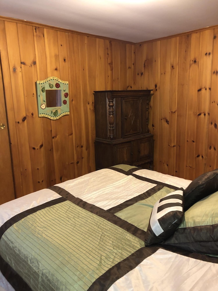 Beautiful Lakefront Property with Brand New Boat Dock and Sundeck