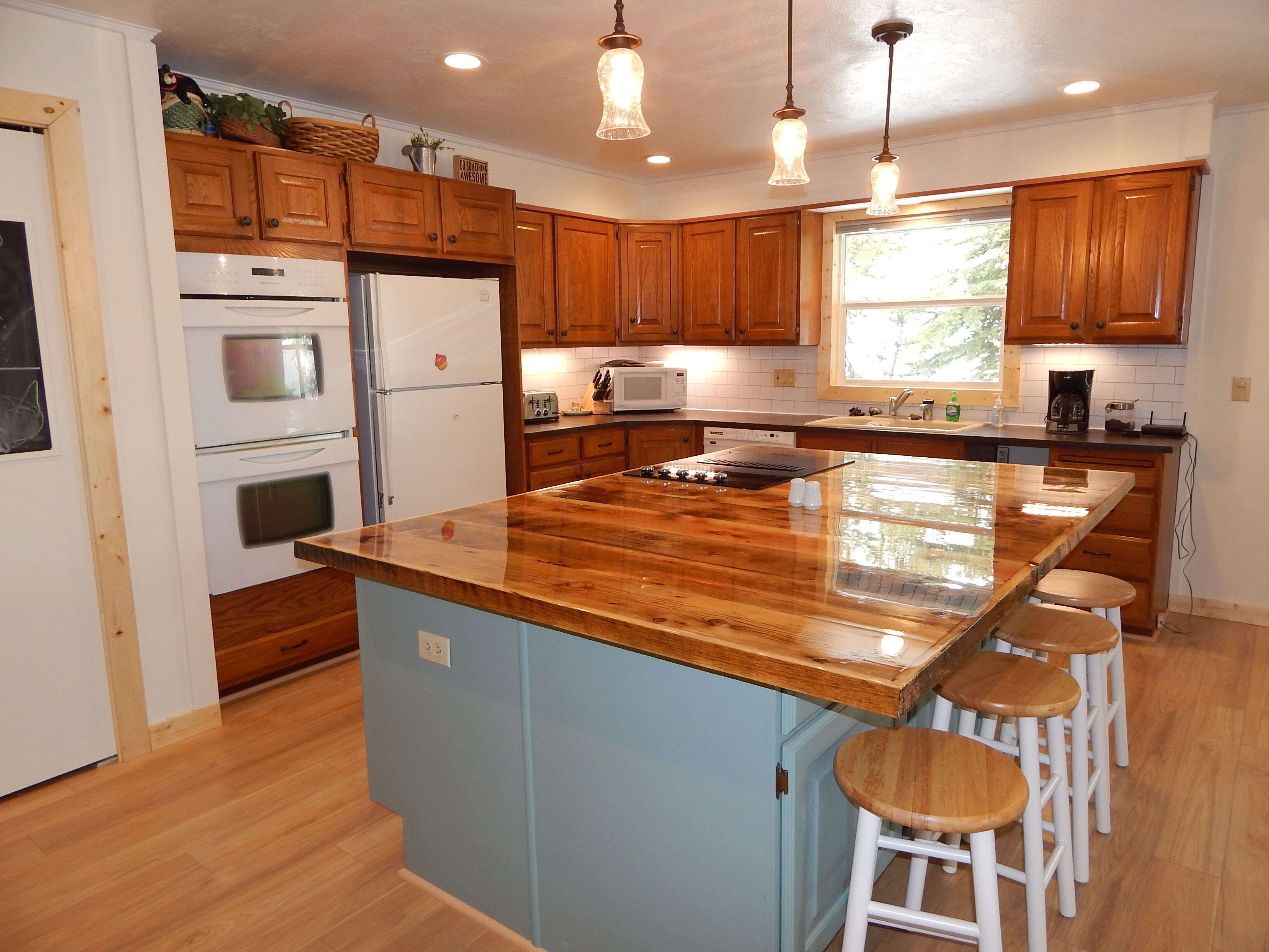 Fox Hollow - 4 Bedroom/sleeps 13 - 3 Bath in Island Park, United States
