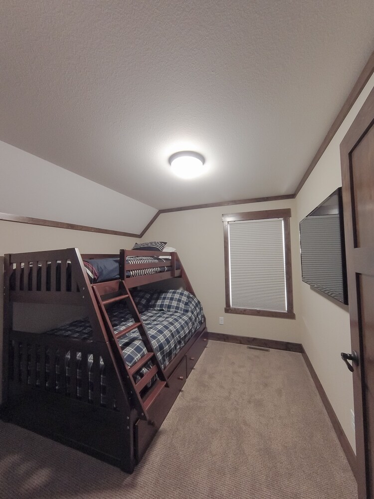 Newer Construction Gull Lake Cottage on Squaw Point 1 of 2 East