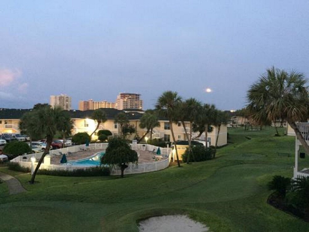 Happiness at the Beach 3BR Condo Sandpiper Cove Resort 5 Pools Free Golf, Destin Room Prices