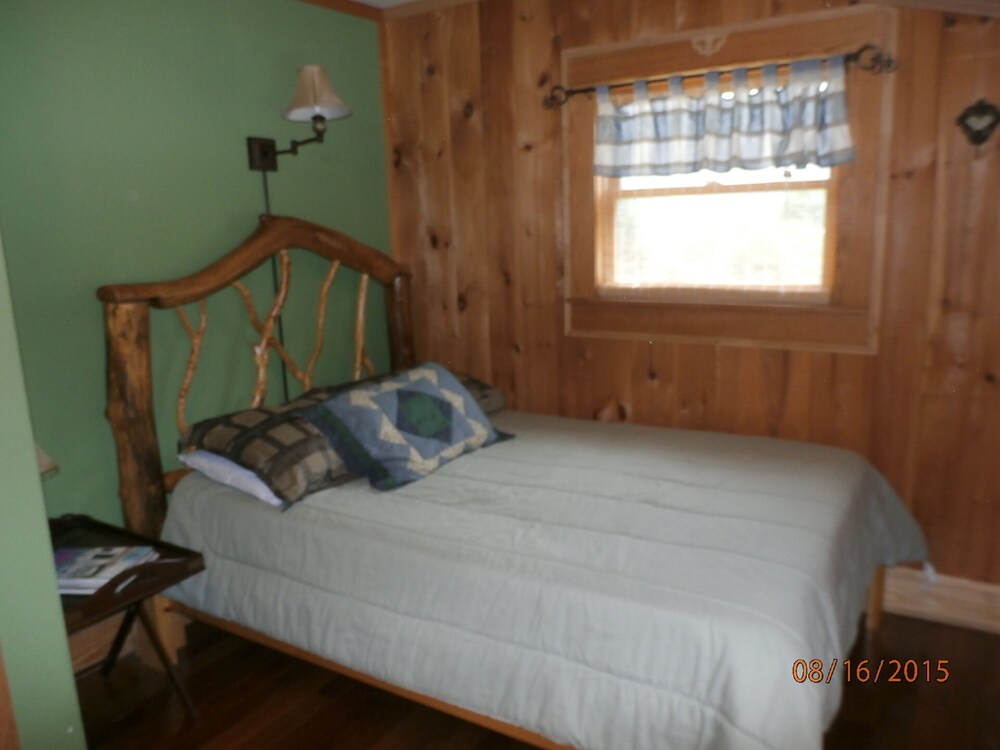 Sugar Plum Cabin - Beautiful Mountain View/Renovated Log Cabin/Kids Ski FREE/ELK