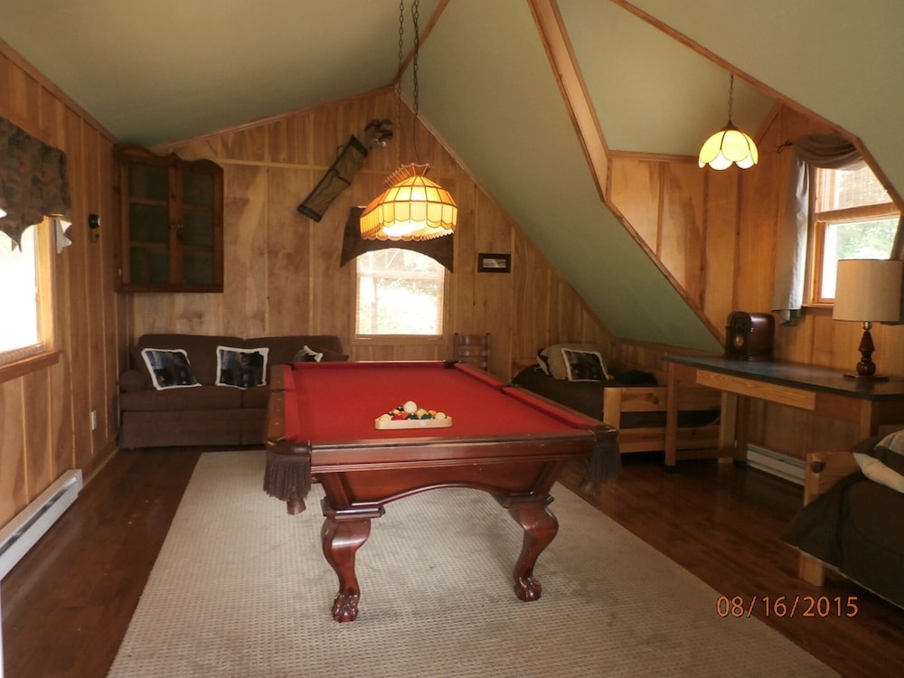 Sugar Plum Cabin - Beautiful Mountain View/Renovated Log Cabin/Kids Ski FREE/ELK