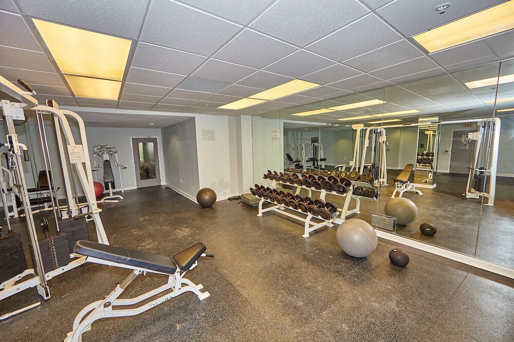 'Wasted Time'  BEACHFRONT & FABULOUS! Beach Set-Up Included March-October!