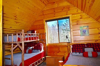 Stunning Log Cabin Close To Lutsen Mountains Skiing Hiking Golf