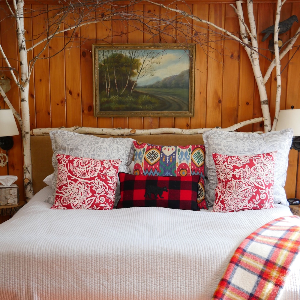 Lake Placid Adk Garden Cottage at the Whiteface Club Resort Town of