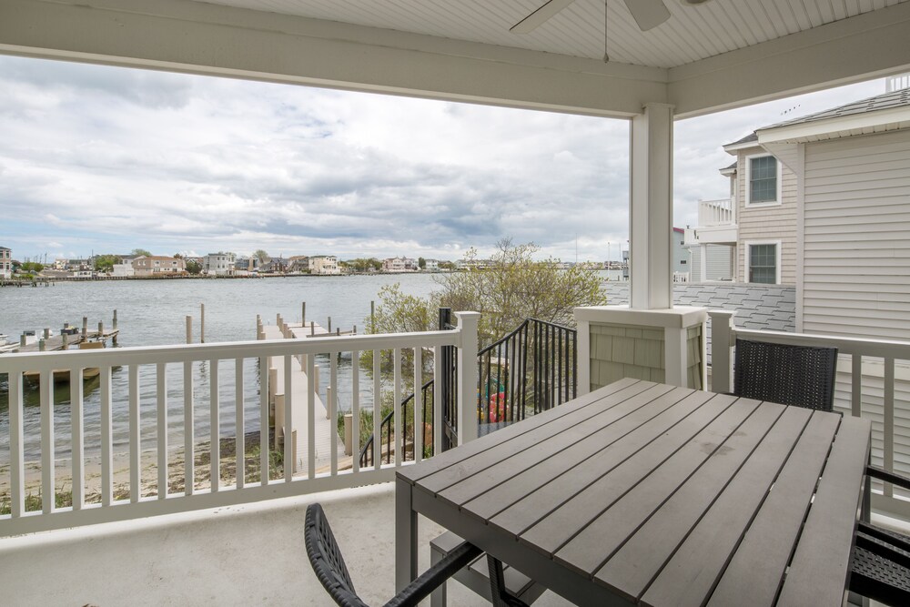 Luxury LBI Waterfront Home with Dock (Perfect for Boat Owners!)