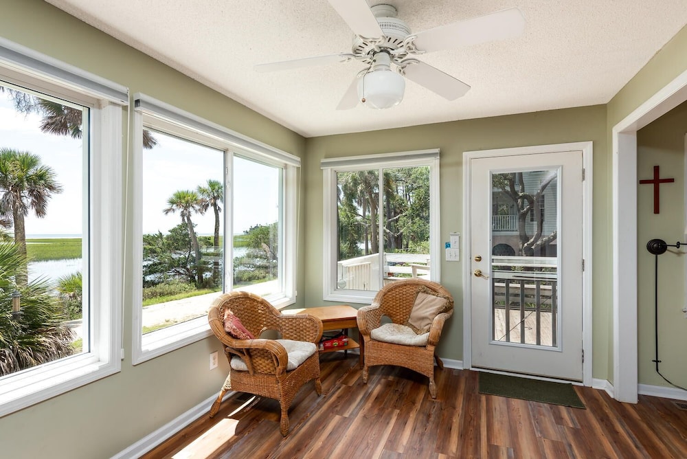 Secluded Island W/Creek & Ocean View w/DOCK & swim! Pet