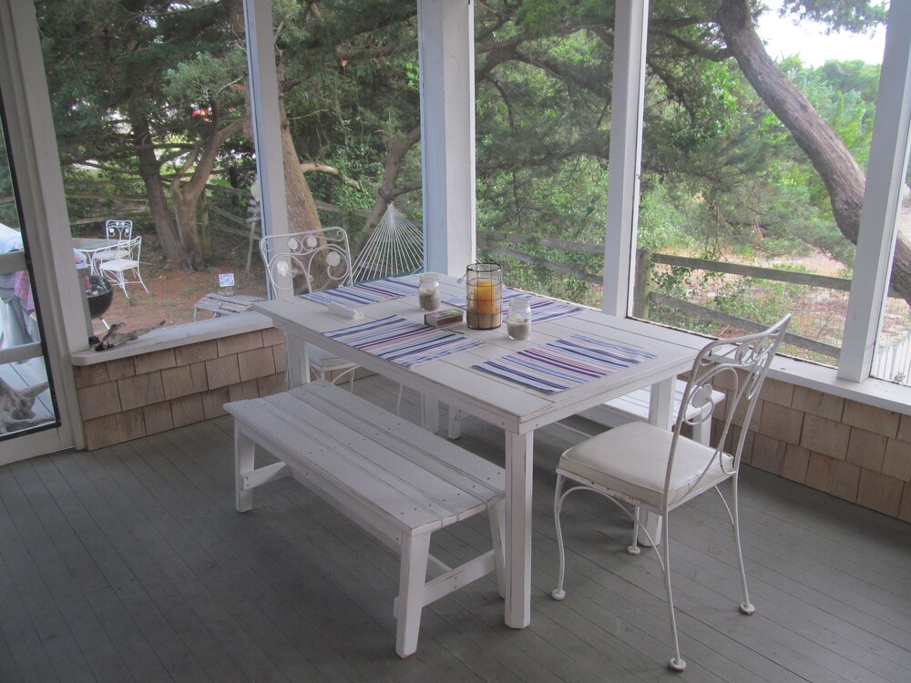 Ocracoke Island: Beautiful Cottage in Village