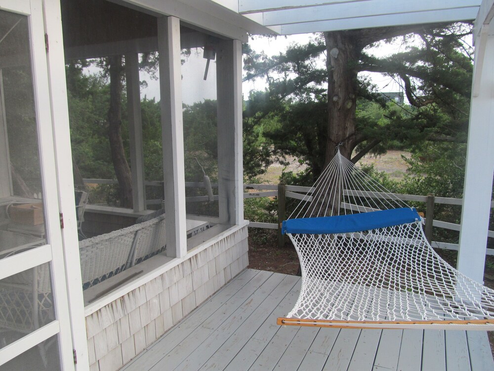 Ocracoke Island: Beautiful Cottage in Village