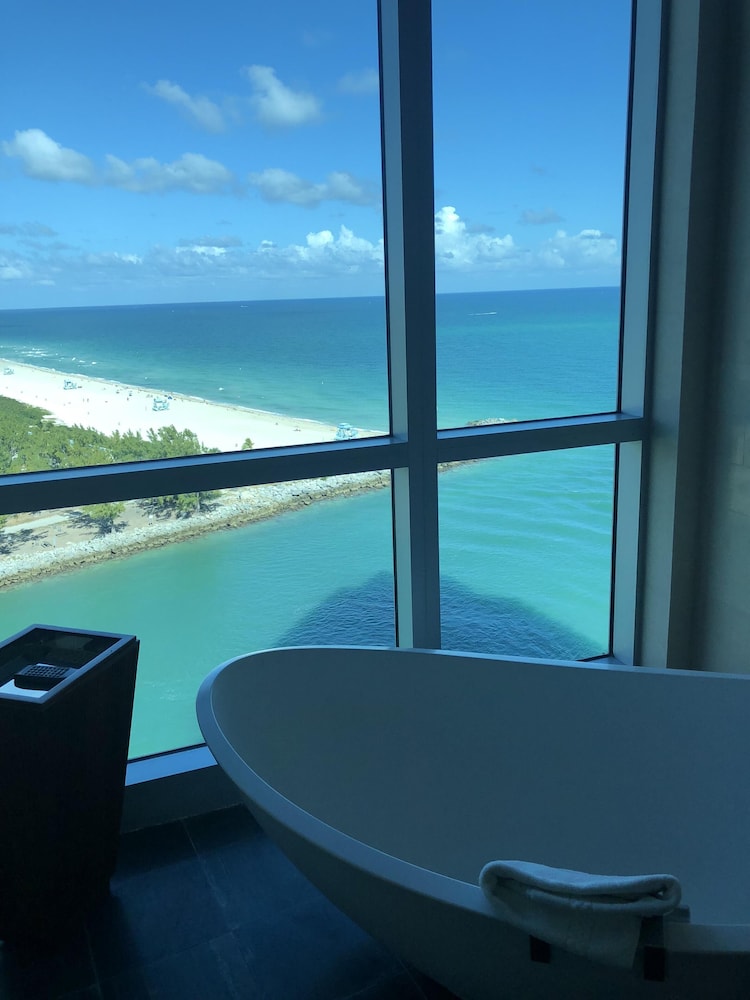  LUX PREMIERE LINE 2/2.5 Ocean View  w/ enhanced cleaning at Ritz 