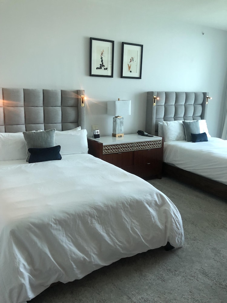  LUX PREMIERE LINE 2/2.5 Ocean View  w/ enhanced cleaning at Ritz 