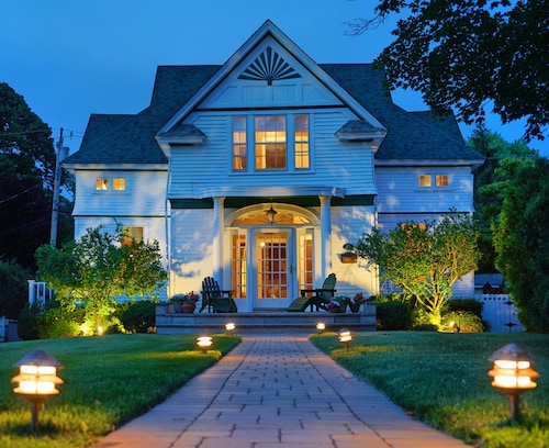 Riverview Medical Center In Red Bank Tinton Falls Expediaca - 