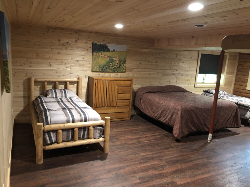 Harju Rd Cottage In FamilyFriendly Grand Marais, MI For Year Round Getaway! Grand Marais Vrbo