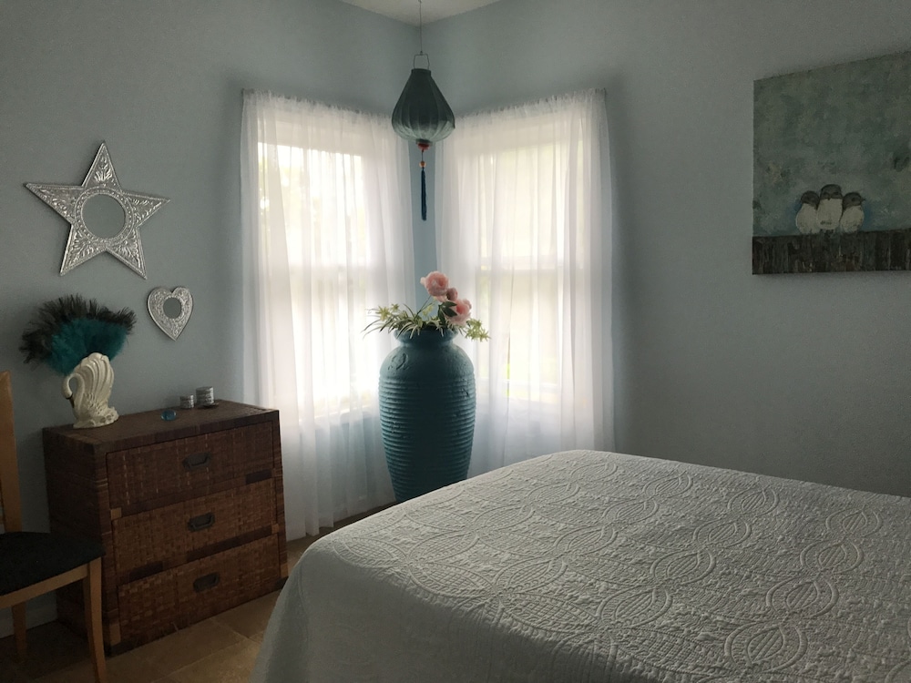 Beautiful 3 Bed Home in the Wailua Rise Estates, TVNC 1079, 377/night