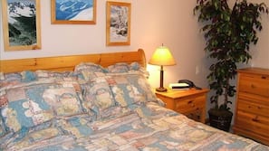2 bedrooms, iron/ironing board, cribs/infant beds, Internet
