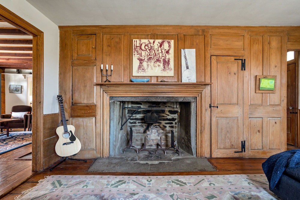 Sweetbrier Farm Views, Beautiful Home Litchfield Vrbo