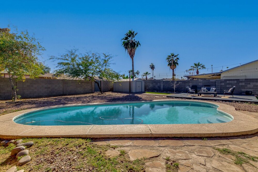 Centrally located home with pool in Tempe!!