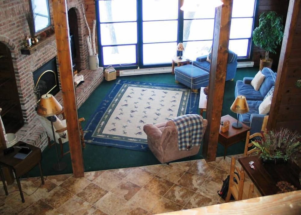 Beautiful Cabin On The Scenic Wisconsin River/lake Wisconsin,