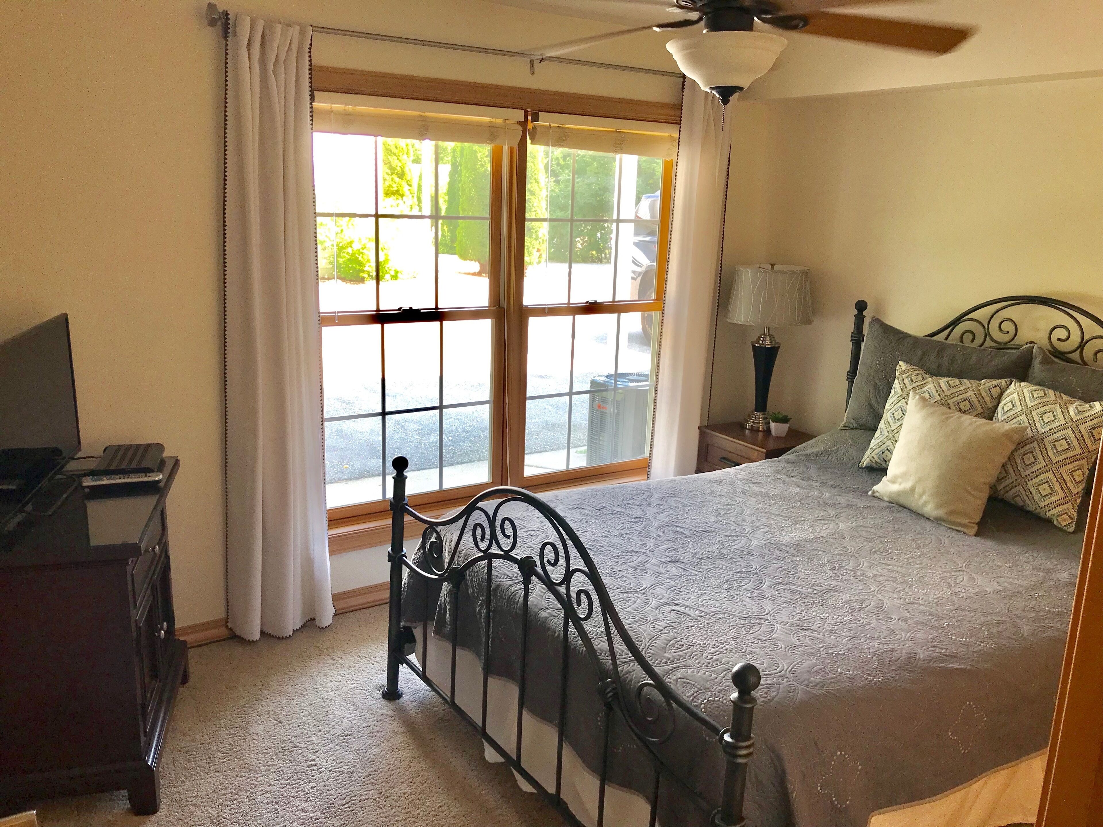 Luxury Tri-level Condo Downtown Fish Creek in Fish Creek, United States
