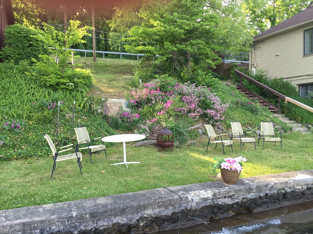 Canandaigua Lake  Farmhouse