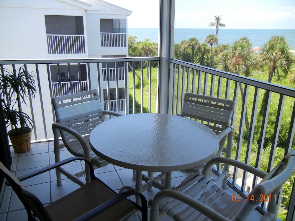 2 Bed+loft On The Beach BEACHES OPEN  Elevator Top 2 Floors beach villa