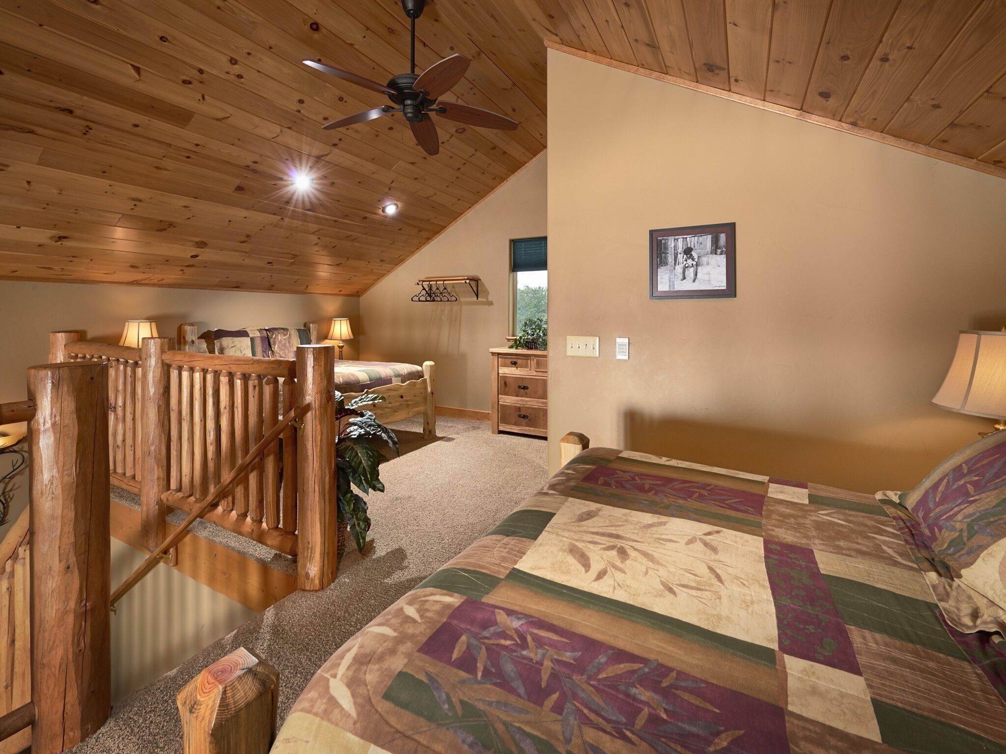 A Lodge Style Cabin Stunning Mountain Views 1 1 2 Miles To Town