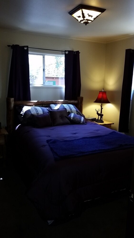 A_Boa_Vida Cozy cabin with Twain Harte Lake membership, short walk to