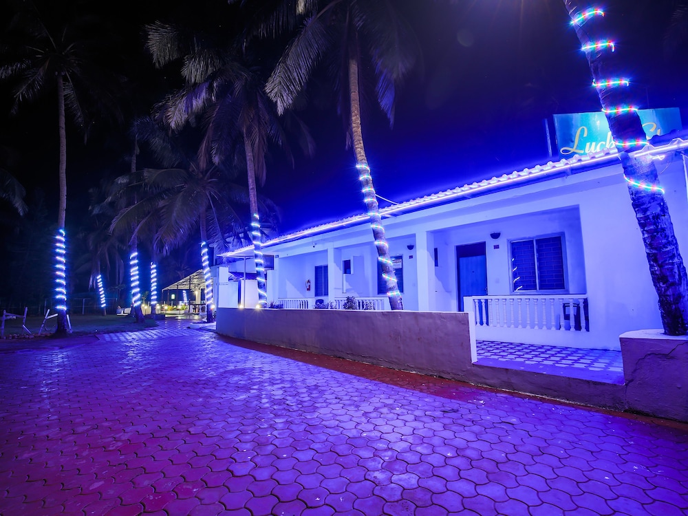OYO 24659 Lucky Star Hotel in Colva, India