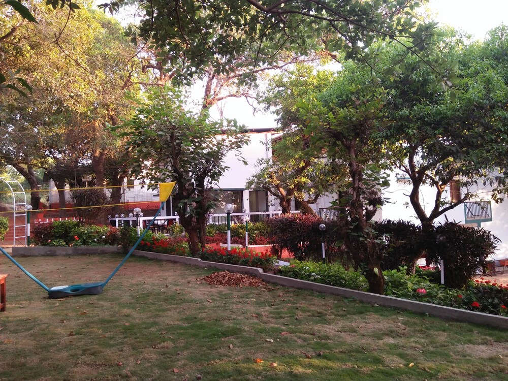 Vimal Holidays Resort In Mahabaleshwar Hotel Rates Reviews On