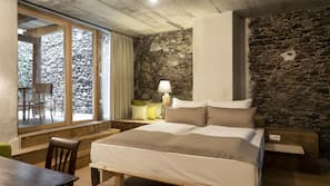 Premium bedding, down comforters, Select Comfort beds