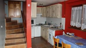 Fridge, microwave, oven, hob