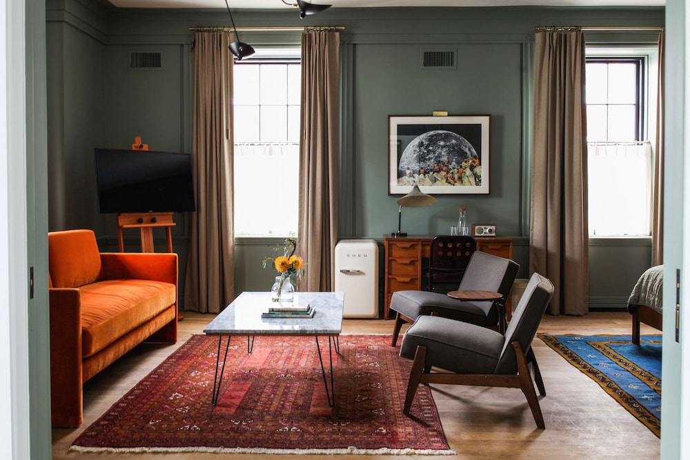 HOTEL KINSLEY 2019 Room Prices 199, Deals & Reviews Expedia