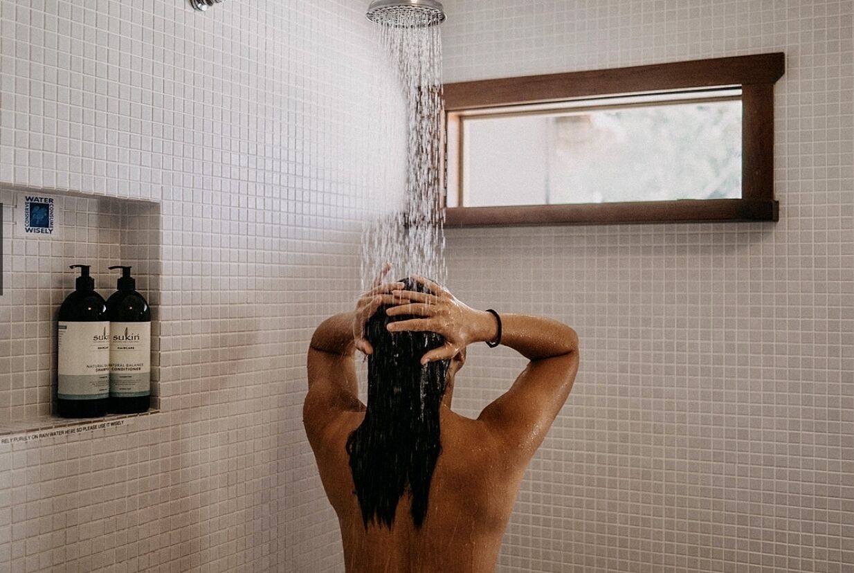 The Nutty Bungalow..on organic farm by the beach .