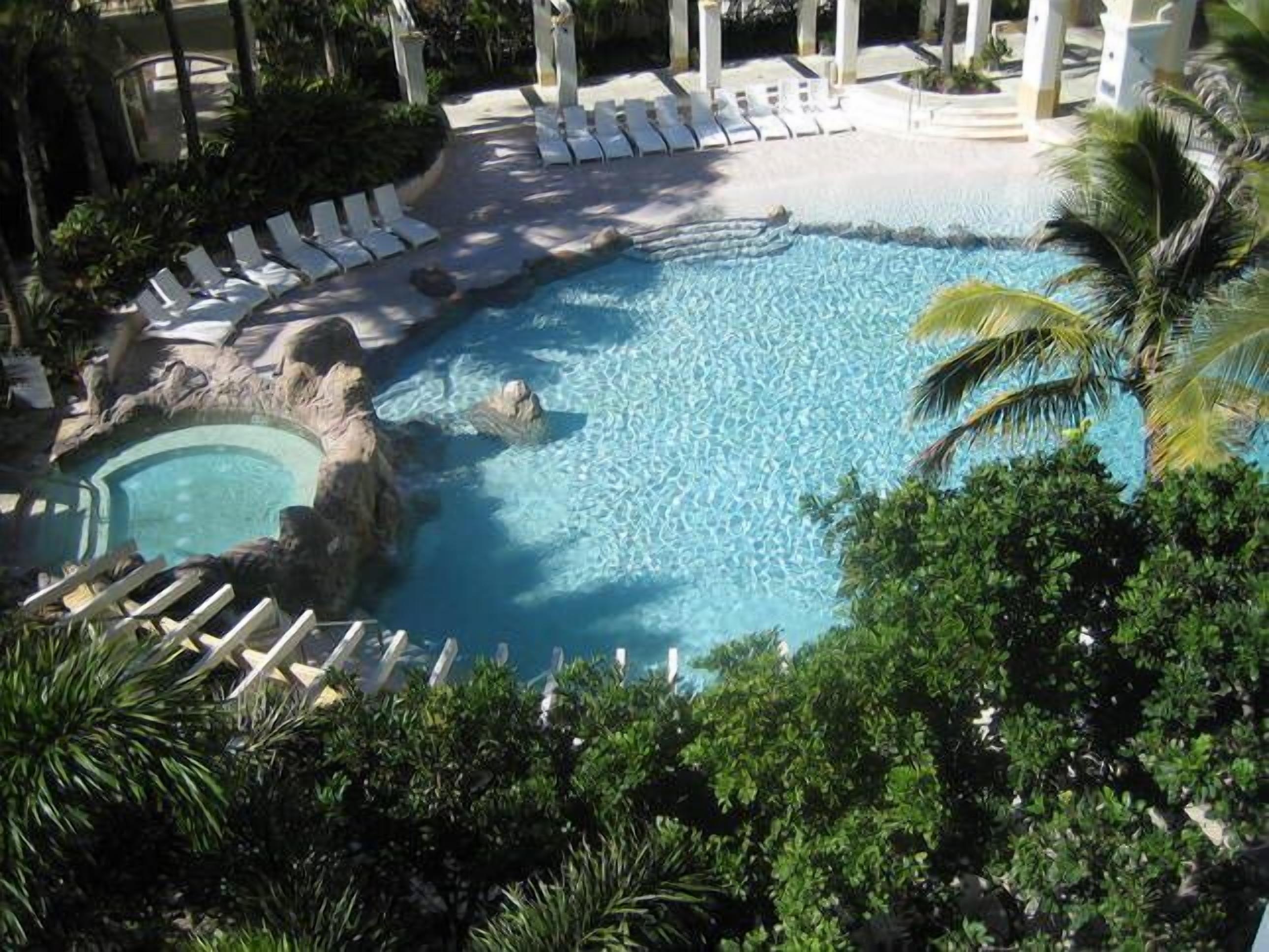 Luxury IN Paradise @ Chevron Renaissance