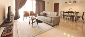 Hotels near Design Village Outlet Mall in Simpang Ampat from £14