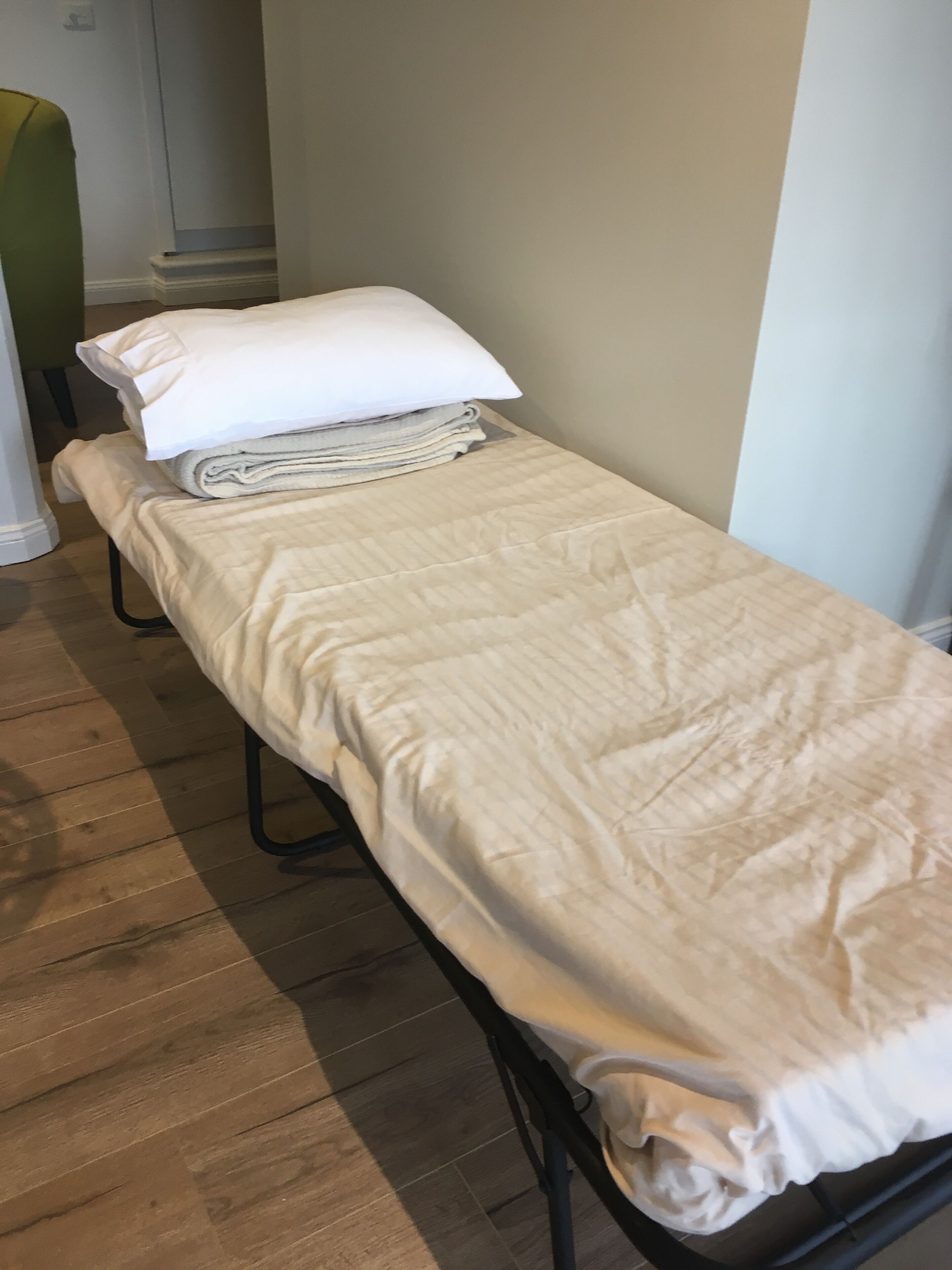 Modern Gold Coast Suite/ Close to Theme Parks with Mountain views