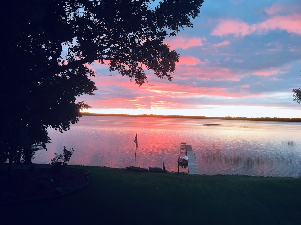 Buchanan Lake Serenity Suite in Detroit Lakes, United States