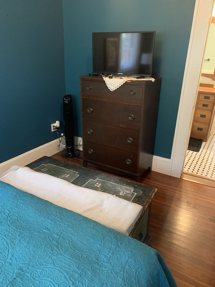 A Broad Street Studio