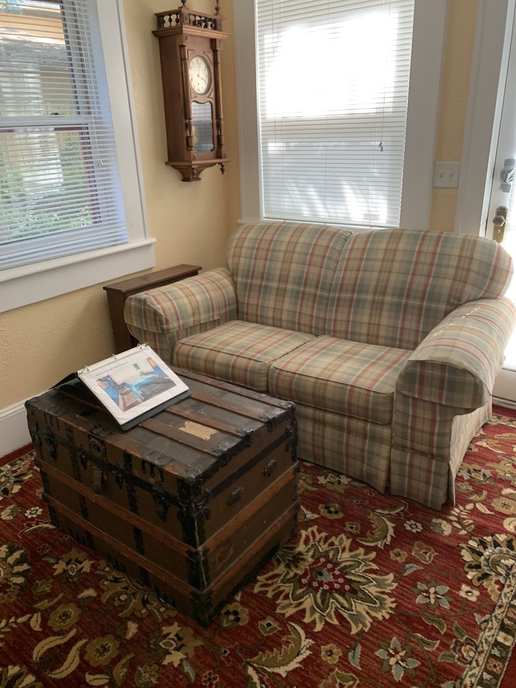 A Broad Street Studio