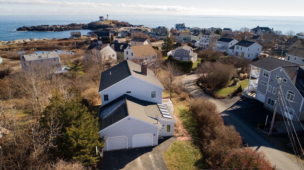 Amazing Rates!! Walk to The Nubble Lighthouse