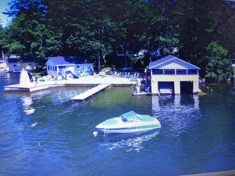 3 Bedroom Boathouse On Paugus Bay Lake Winnipesaukee, Laconia, NH