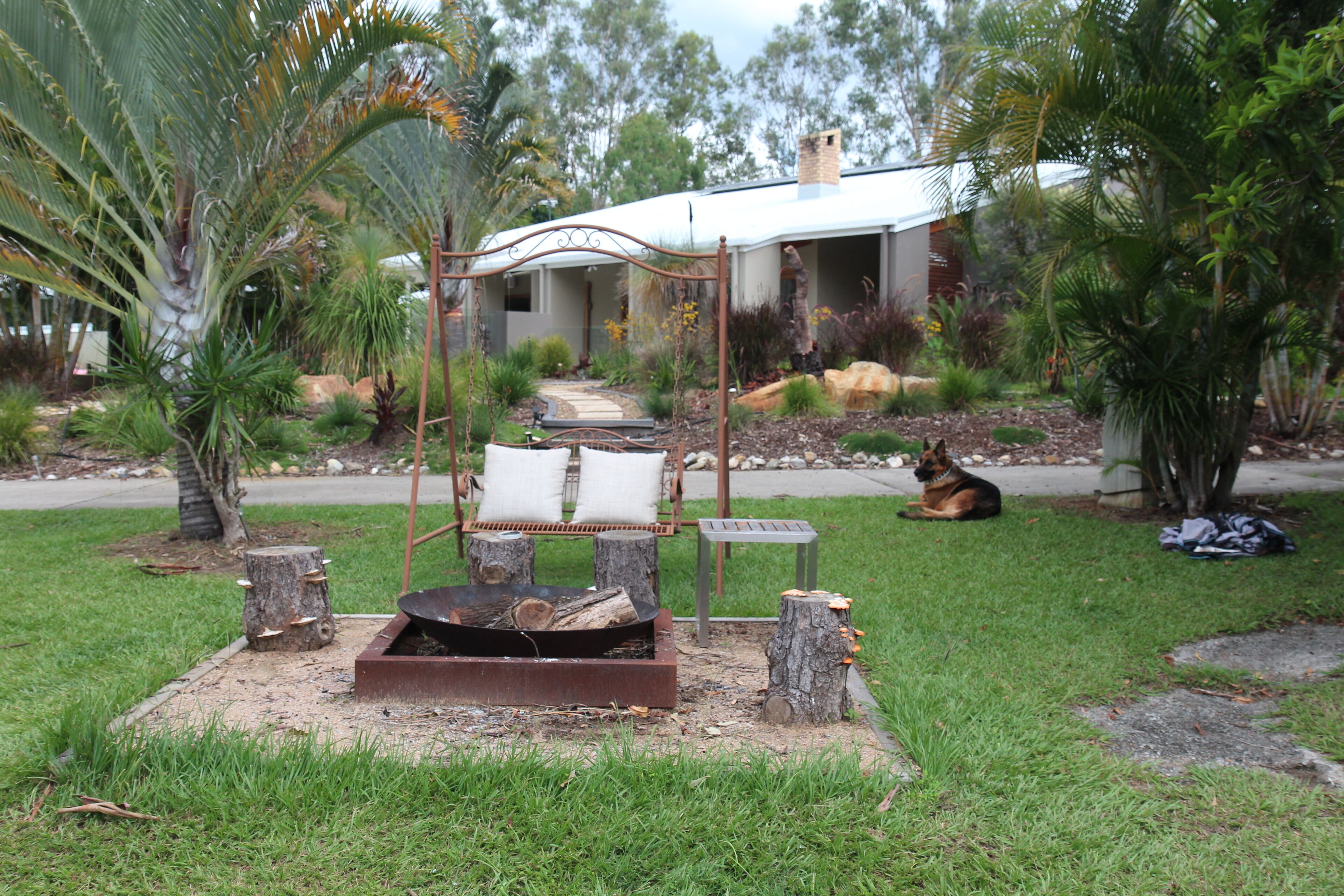 Samford Valley Resort Style Retreat 'Navillus'