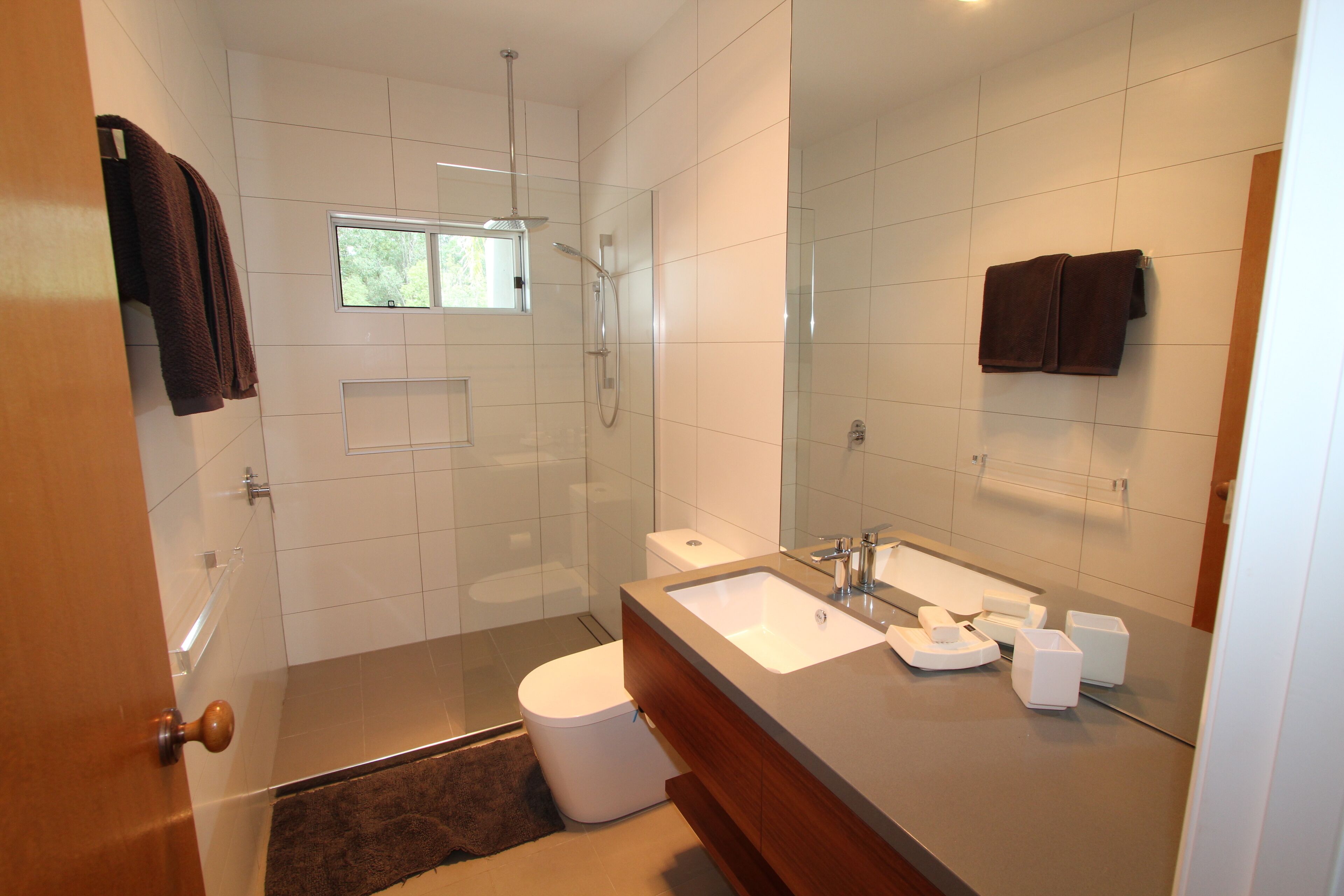 Samford Valley Resort Style Retreat 'Navillus'