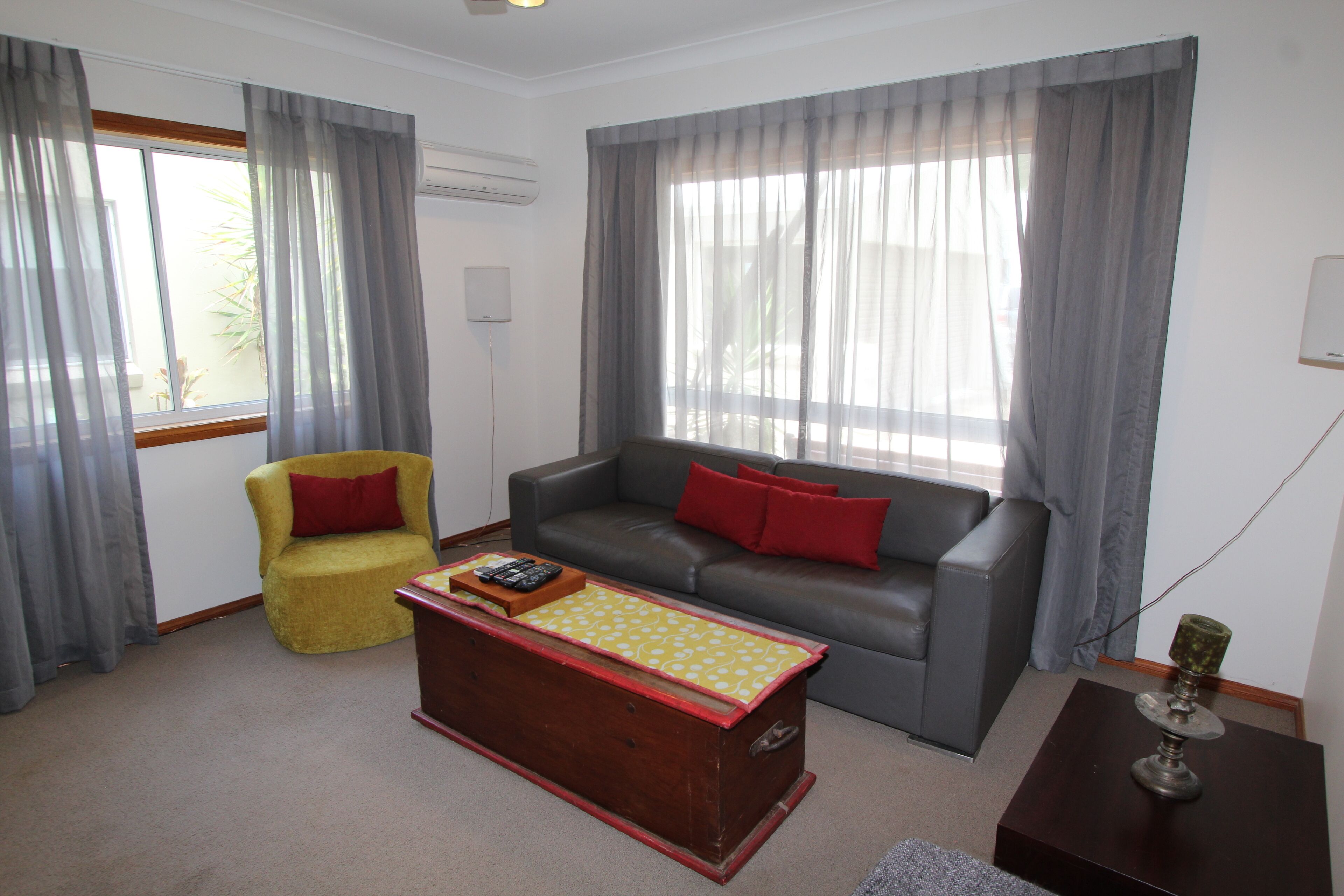 Samford Valley Resort Style Retreat 'Navillus'