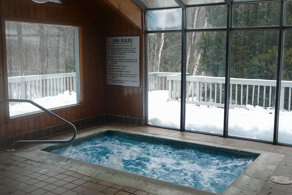 White Mountains, NH Luxury Vacation Home located at Loon Mountain - Sleeps 8