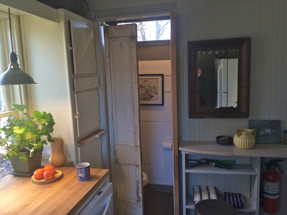 Charming Secluded Cottage In East End Provincetown Vrbo