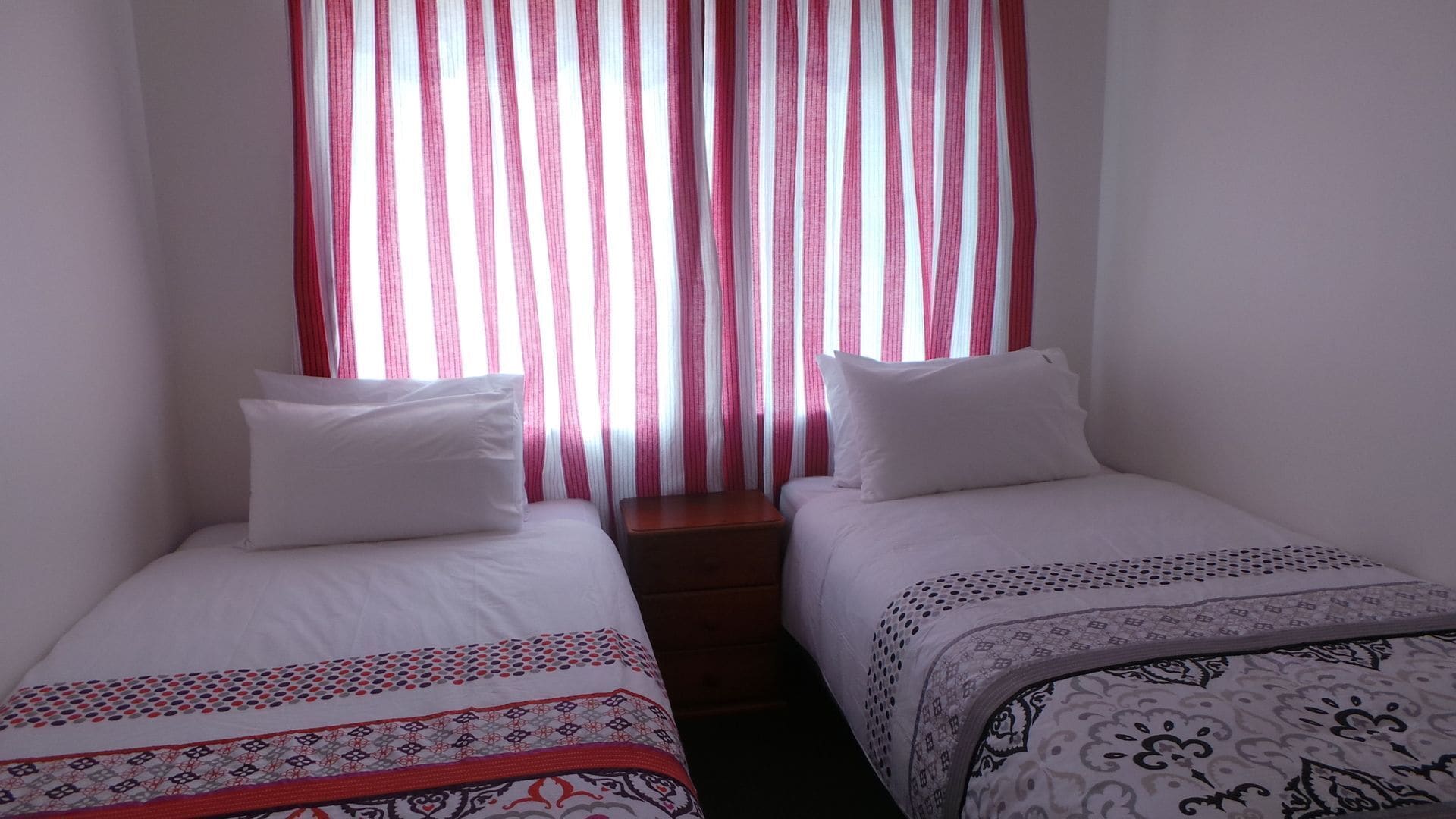 The Garden House - FREE Wi-Fi & FOXTEL, AFFORDABLE