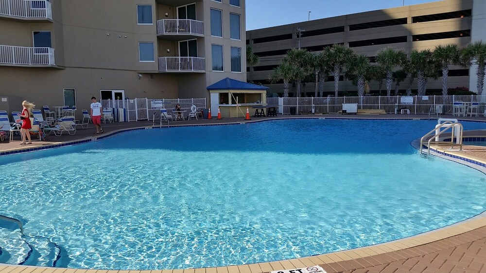 FIRST Floor BEACHFRONT 2 BDR/2BA Tidewater Condo, Max 6, Families Only