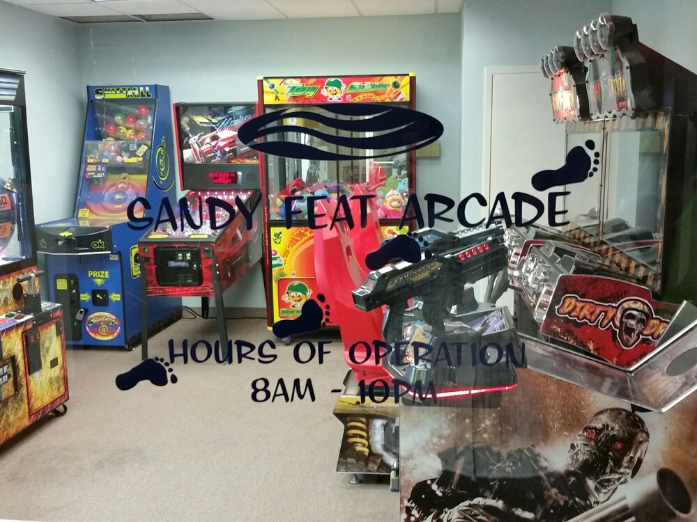 FIRST Floor BEACHFRONT 2 BDR/2BA Tidewater Condo, Max 6, Families Only